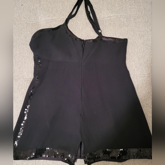 Express black silk tank top w/ black sequin detail - Xsmall - EUC - Picture 11 of 12